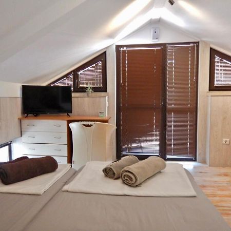 Къща За Гости Кребс Guesthousekrebs 슈멘 외부 사진