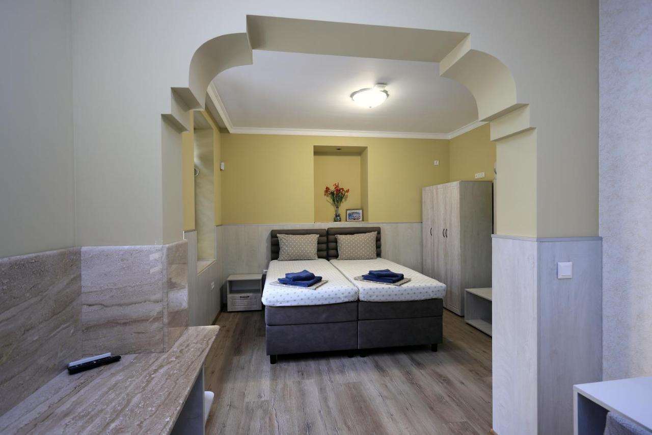 Къща За Гости Кребс Guesthousekrebs 슈멘 외부 사진